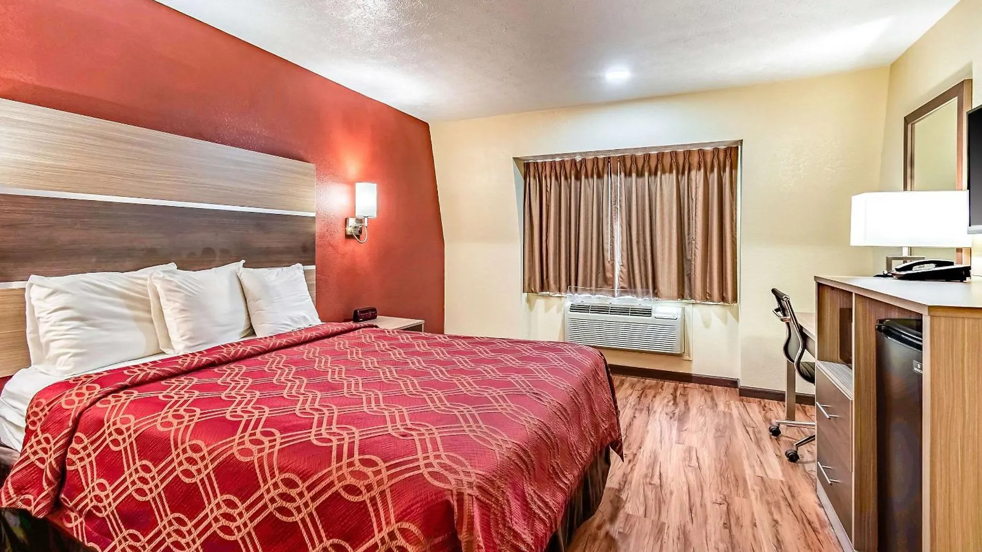 Econo Lodge Worthington