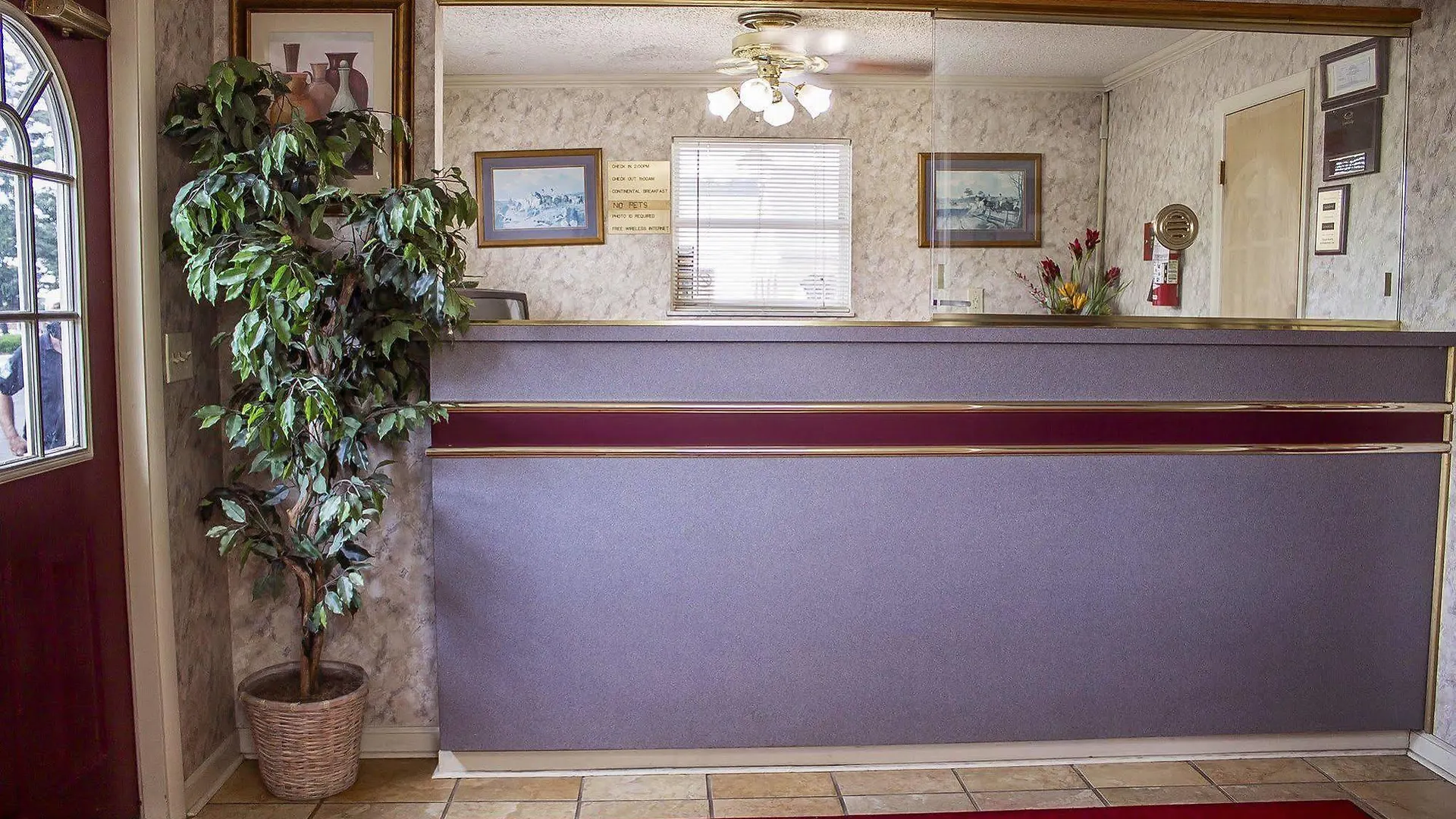 Econo Lodge Worthington